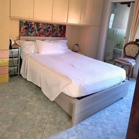 B&B Is Pranus A Mari Casa Privata Solanas  Extérieur photo