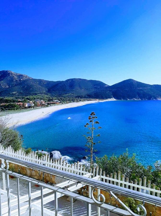 B&B Is Pranus A Mari Casa Privata Solanas  Extérieur photo